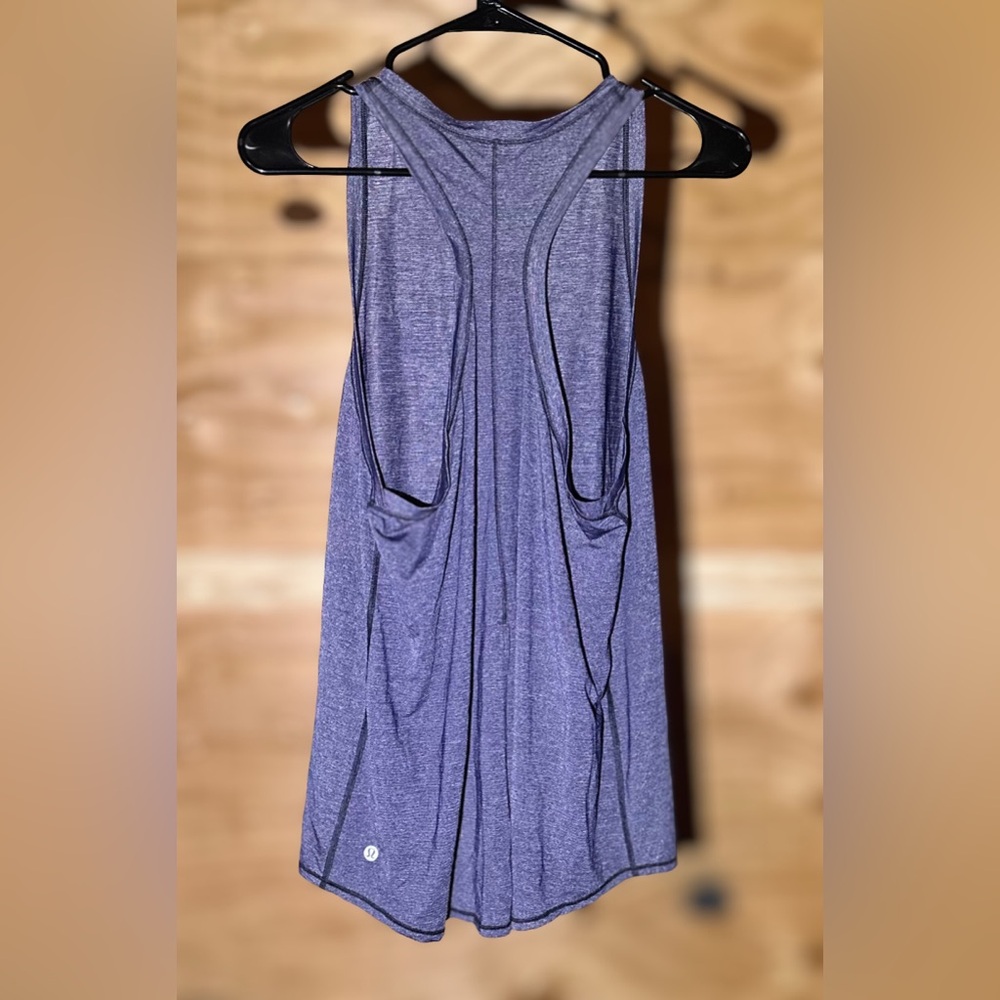 Lululemon - Active Tank